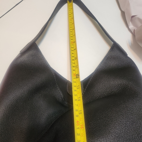 Portland Leather Oversized Naomi Bag, Used Once Mint Condition - Picture 12 of 12